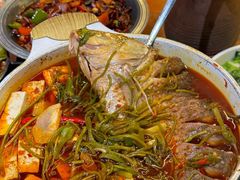 -老滇山寨•云南特色菜•地方菜•民族风情歌舞表演(金碧店)