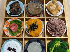 -轻蔬不用等·素食(江苏路店)