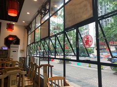 靠窗位-渝宗老灶火锅(巴国城店)