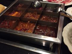 -百年川椒重庆老火锅(光谷店)