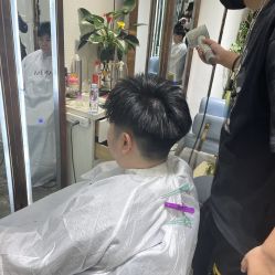 -MY WAY SALON