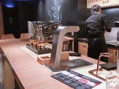 -星巴克臻选(国贸商城首店)