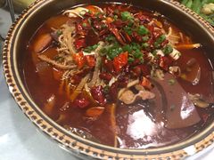 香辣毛血旺-東舍食唐精品陕菜馆