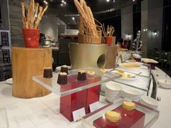 -锦厨国际自助餐厅 · 云端景观 (昆明索菲特大酒店)