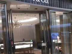 -Tiffany & Co.蒂芙尼
(广州太古汇店)