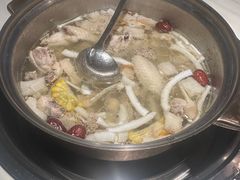 -喃喃椰·糟粕醋·椰子鸡火锅(七堡花园店)