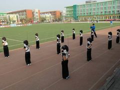 -首都师范大学附属回龙观育新学校