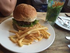 Helens西餐吧(港湾中心店)-Helens海伦司小酒馆(津湾广场店)