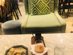 等位区-Home Cafe(水榭春天店)