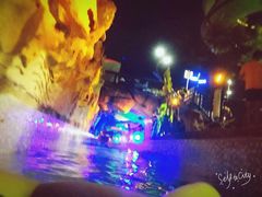 -热带风暴水上乐园(新镇路)