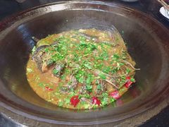 -鱼窝棚柴火铁锅炖(富山屯店)