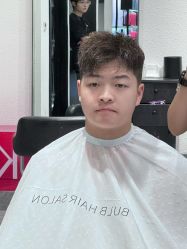 -BULB STUDIO 巴柏明星发型工作室