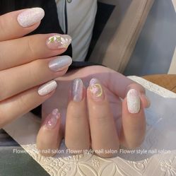 -花系美·美甲美睫精品店