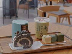 -星巴克臻选(杭州嘉里中心1F店)