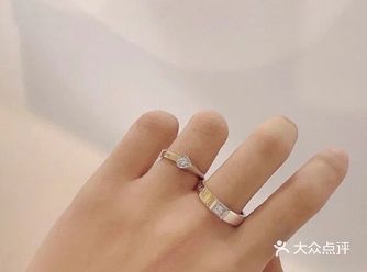 情侣对戒:IDO吸引系列 以我心印你心，心手相牵。