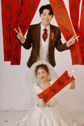 -喜爱高定婚纱摄影
