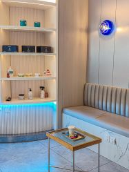 -PE SALON