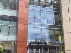 -冰纷万象滑冰场(深圳万象城店)