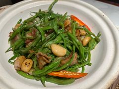 -炆艺乳鸽·煲仔饭大排档(望京来广营店)