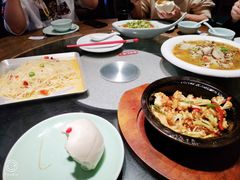 -金牌老碗时尚陕菜(王府井百货店)