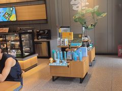 -星巴克(长沙友阿奥特莱斯店)