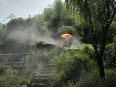 -雪山彩虹谷景区