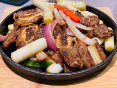 黑椒牛仔骨-香港百合居(LCM置汇旭辉广场店)
