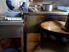 -黄阿姨锅贴大王(万航渡路店)