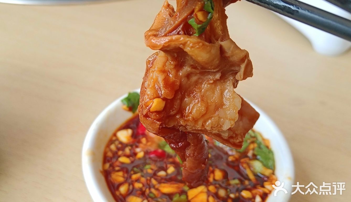 山珍海味皆过客，一锅羊肉慰平生。