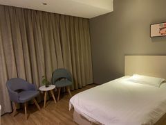 -豪泰168酒店(无锡上马墩靖海地铁站店)