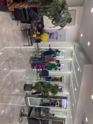 -Coo Hair salon