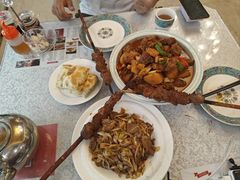 -汗腾格里·风味餐厅(新疆驻京办店)
