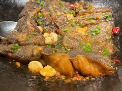 锅烧深海碟鱼头-大份-开海·红岛海鲜虾水饺(石老人店)