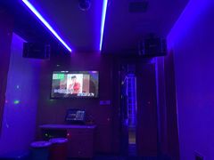 -蓝尊量贩(黄河路店)