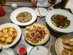 -闫府私房菜·百年鲁菜(恒隆店)