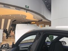 -TESLA 特斯拉(广州天环广场体验店)