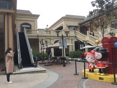 -王府井奥莱临潼小镇(临潼店)