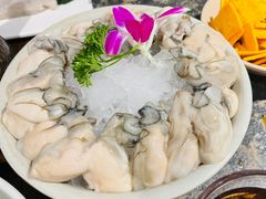-老牌坊云南鱼豆花火锅(哈西万达店)