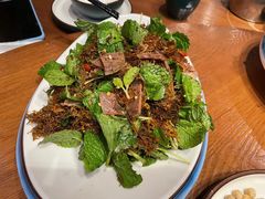 -老滇山寨•云南特色菜•地方菜•民族风情歌舞表演(金碧店)