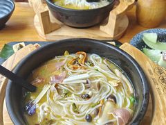 -桥香园过桥米线(国贸店)