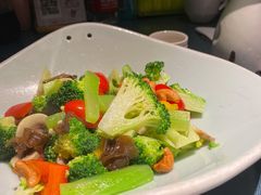 李时珍小炒-野蔓果·山野菜(西湖景区·龙井茶田店)