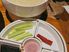 -伊喜饺子·烤鸭(五道口学院路店)