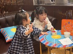 -VENCHI 闻绮(上海佛罗伦萨小镇店)