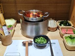 -独食火锅·半米屋台(直营总店)