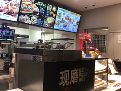 -肯德基(西影路店)