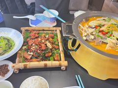 -桥边小楼·手工云南菜·古城观景小楼