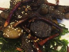 -蔼若春.传承三十年云南菜(金碧公园店)