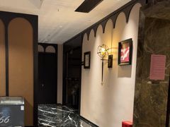 -万泊酒店(长沙五一广场国金中心店)