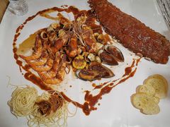 -席娜卡琳火车铁道夜市