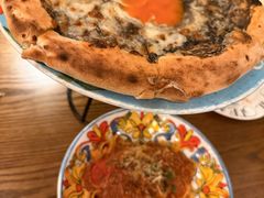 招牌黑松露温泉蛋披萨-IL TEATRO 精品意大利餐厅